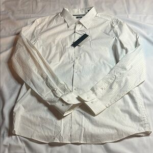 NWT Perry Ellis Button Down Shirt